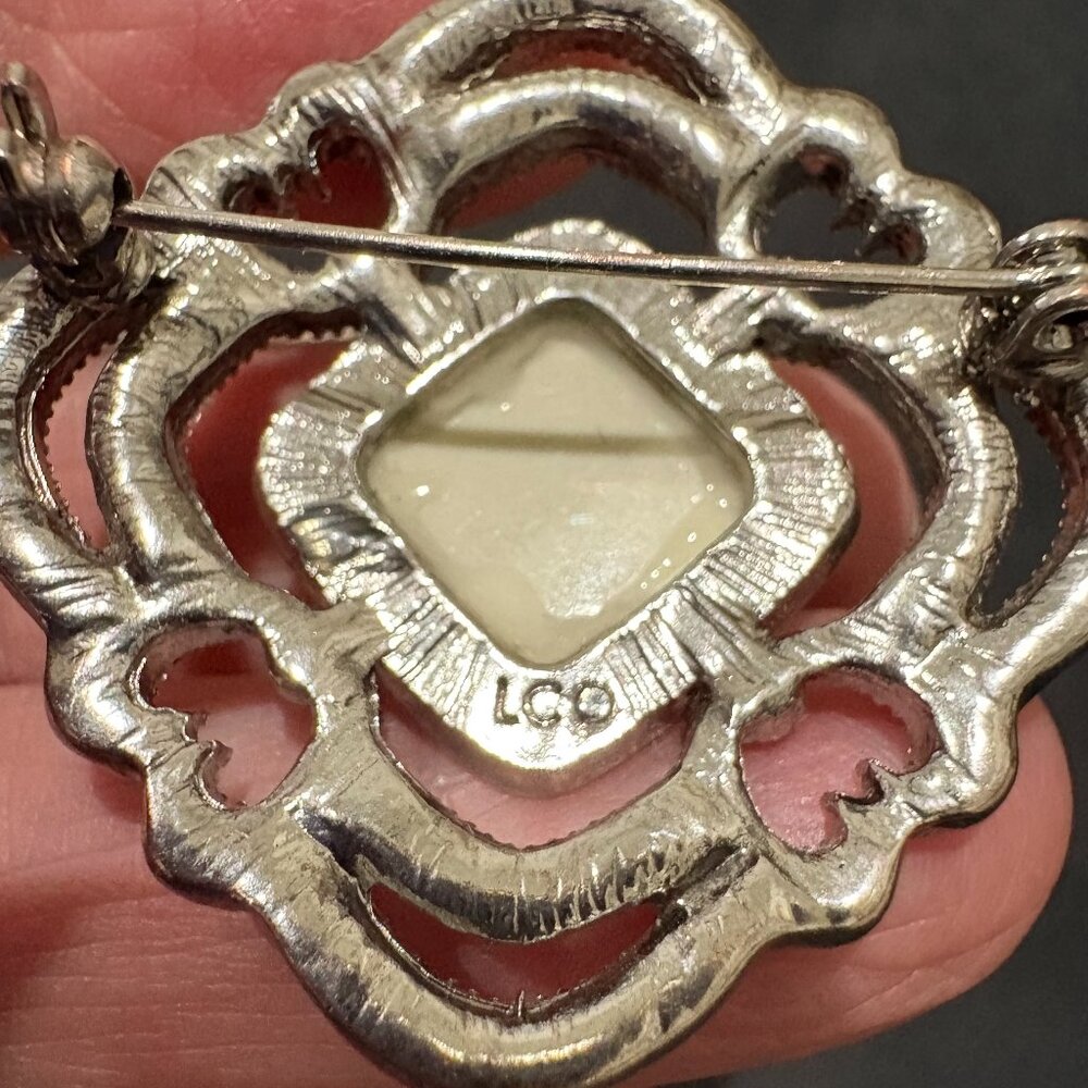 Two Vintage Pins Kenneth Cole and Liz Claiborne Angel with Cat - Picture 6 of 6